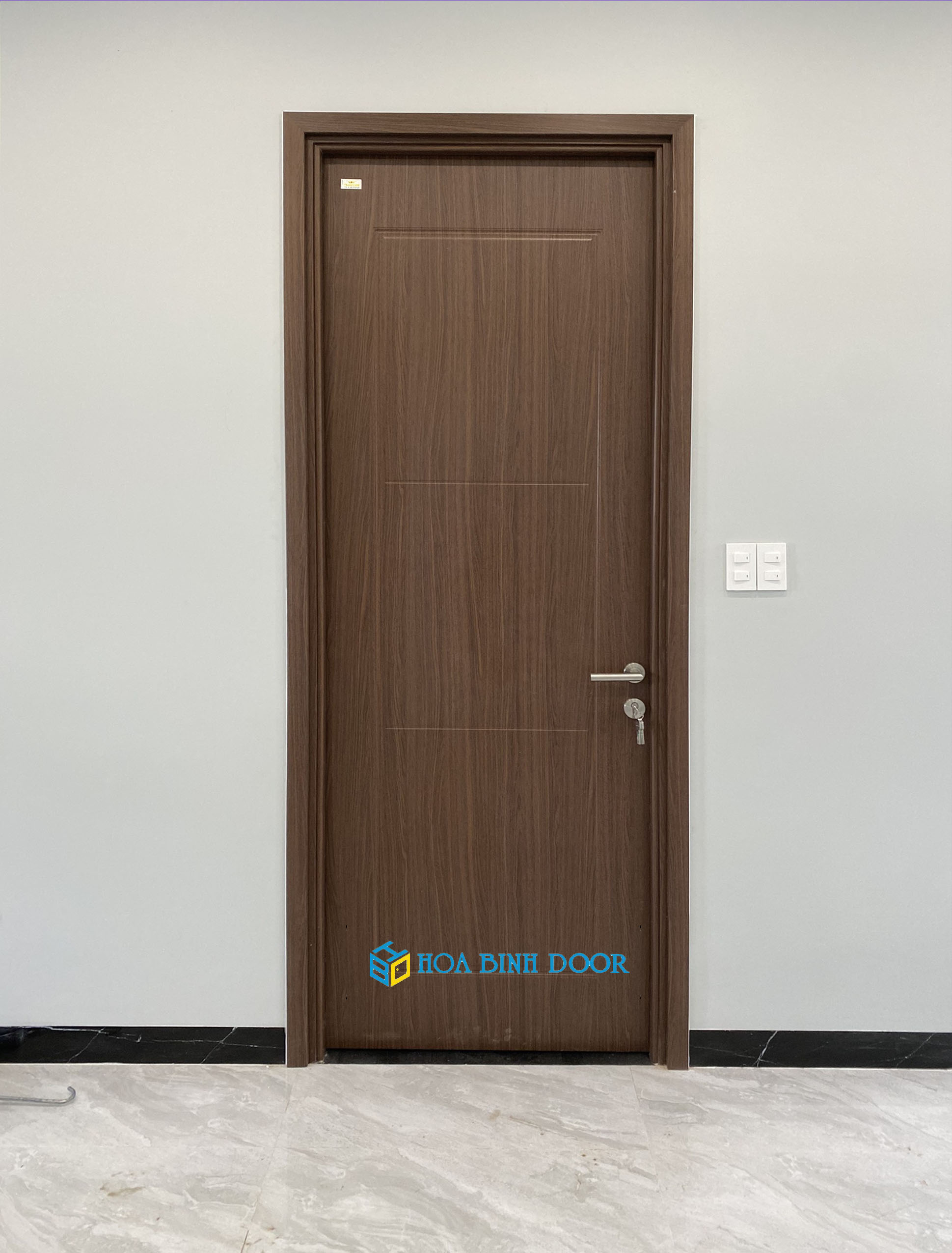 cua-nhua-composite-dong-nai