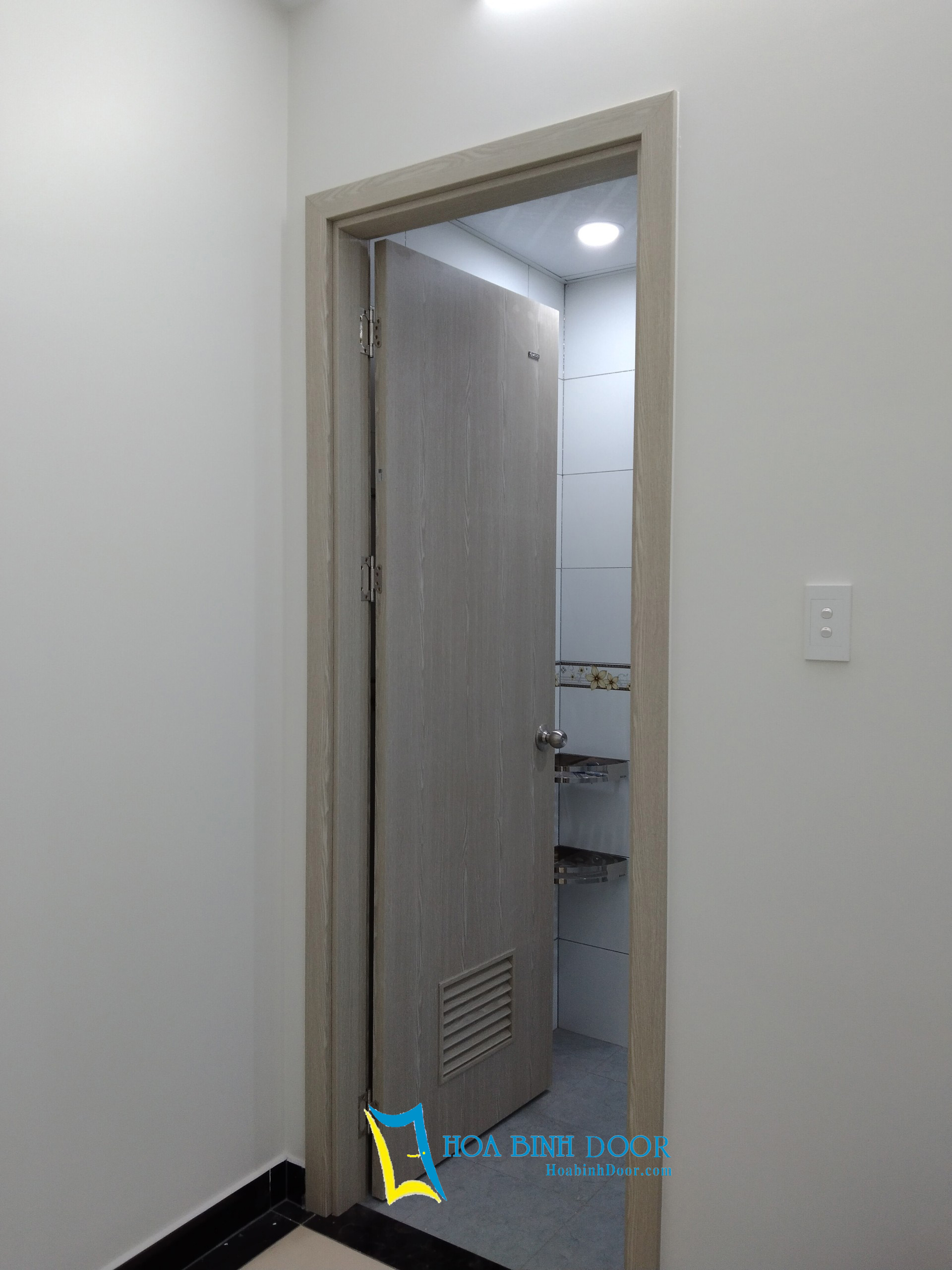 Nội, ngoại thất: Cửa toilet, cửa nhà tắm Cua-nhua-abs-han-quoc-tai-quan-6-3-Copy