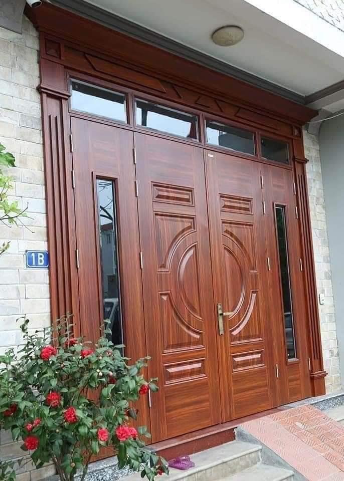 Mẫu cửa thép vân gỗ 4 cánh