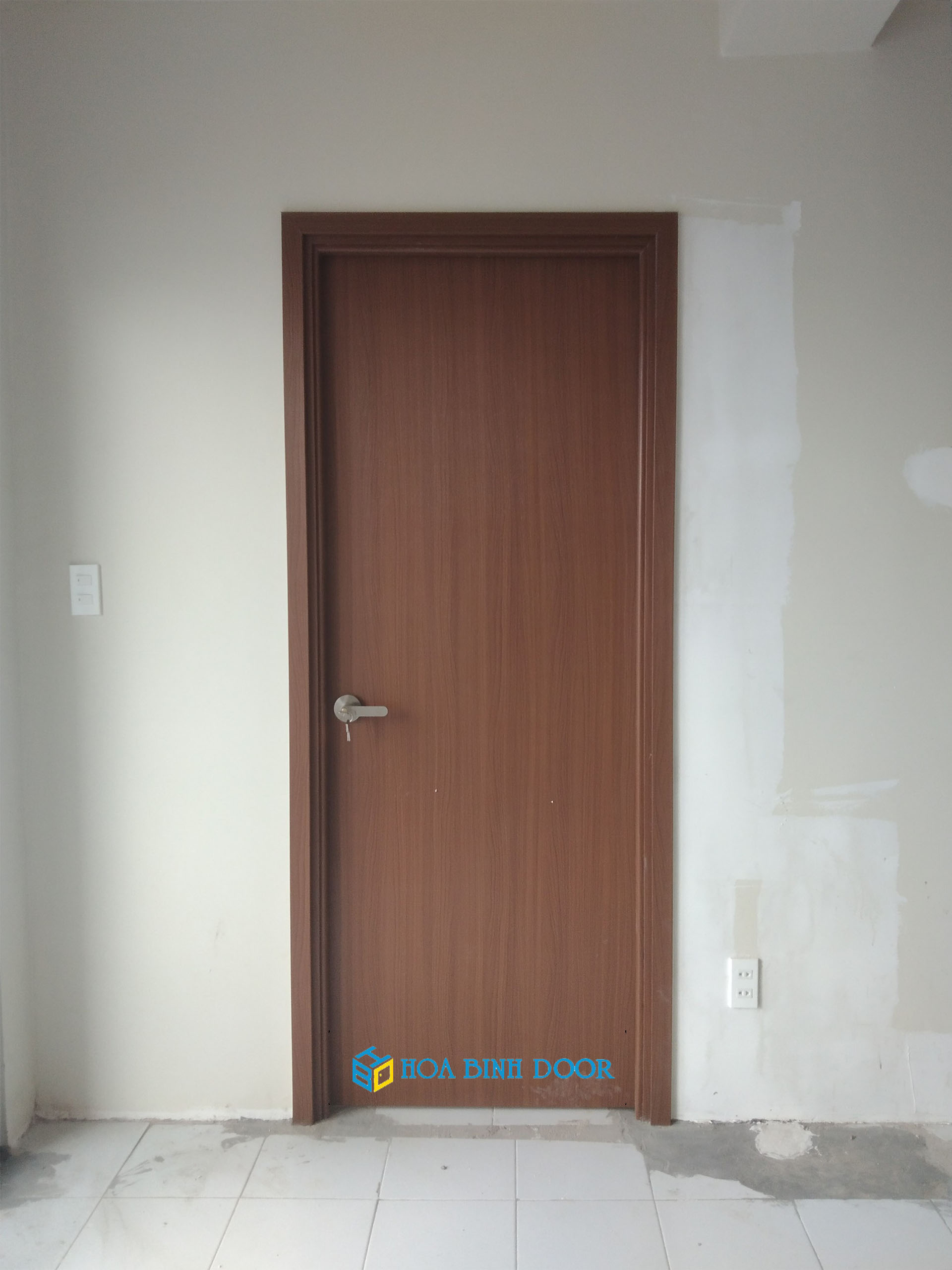 cua-nhua-composite-tai-quan-3