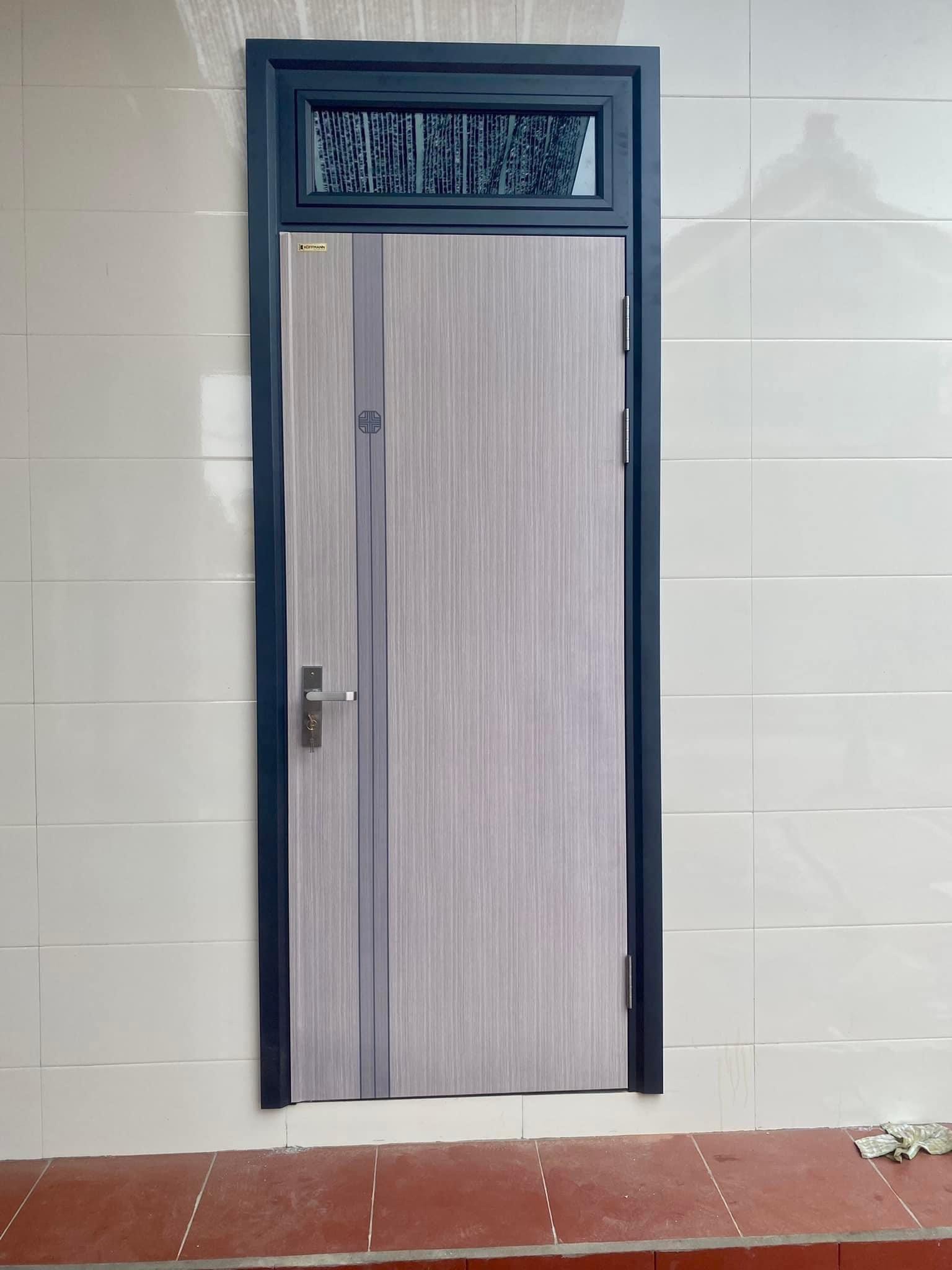 cua-thep-van-go-1-canh