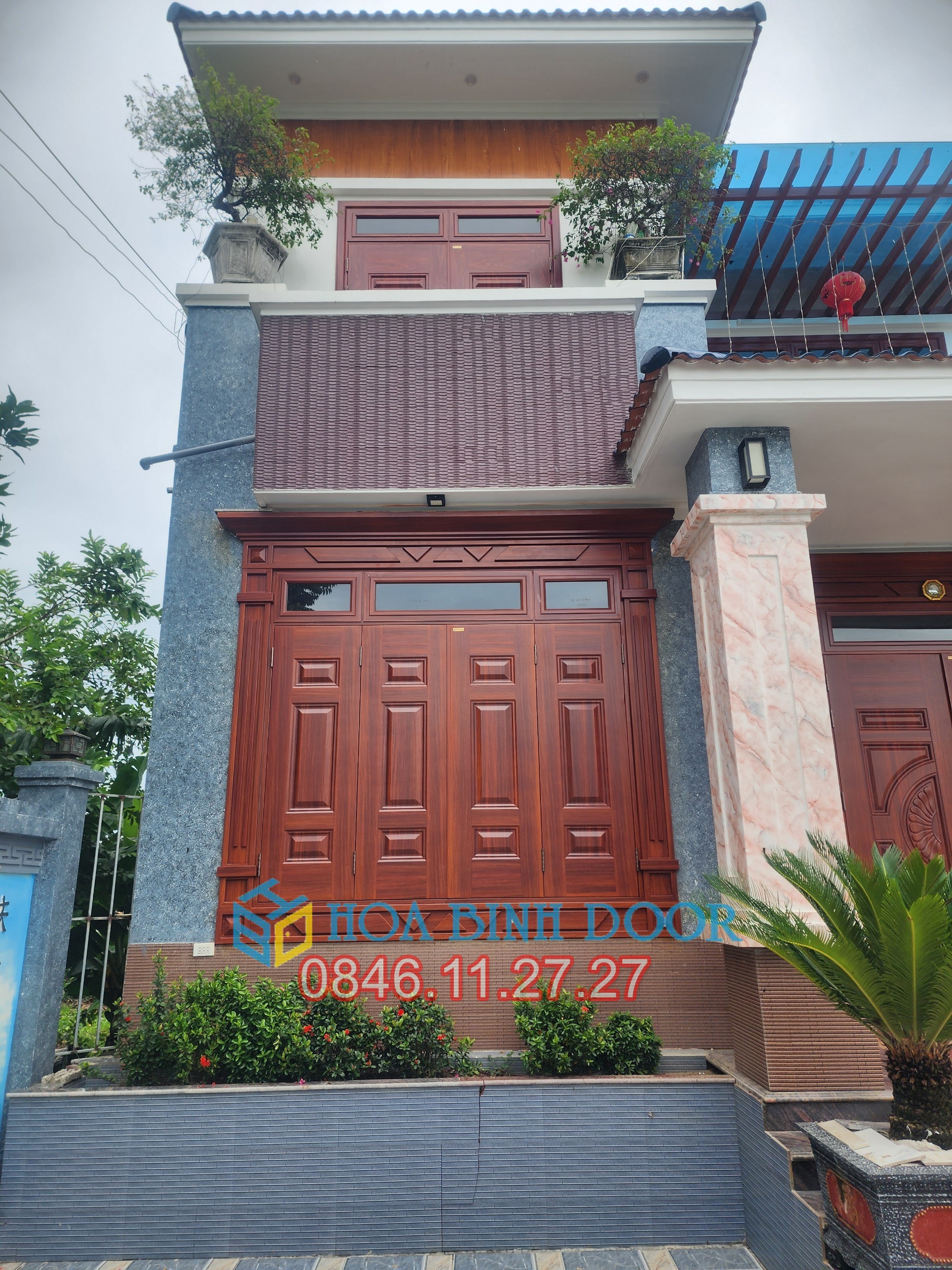 cua-thep-van-go-tai-long-an