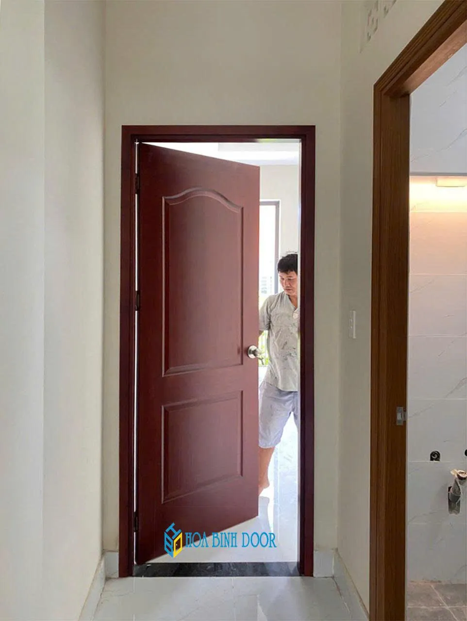 Lắp đặt cửa gỗ công nghiêp tại Hiệp Bình HCM