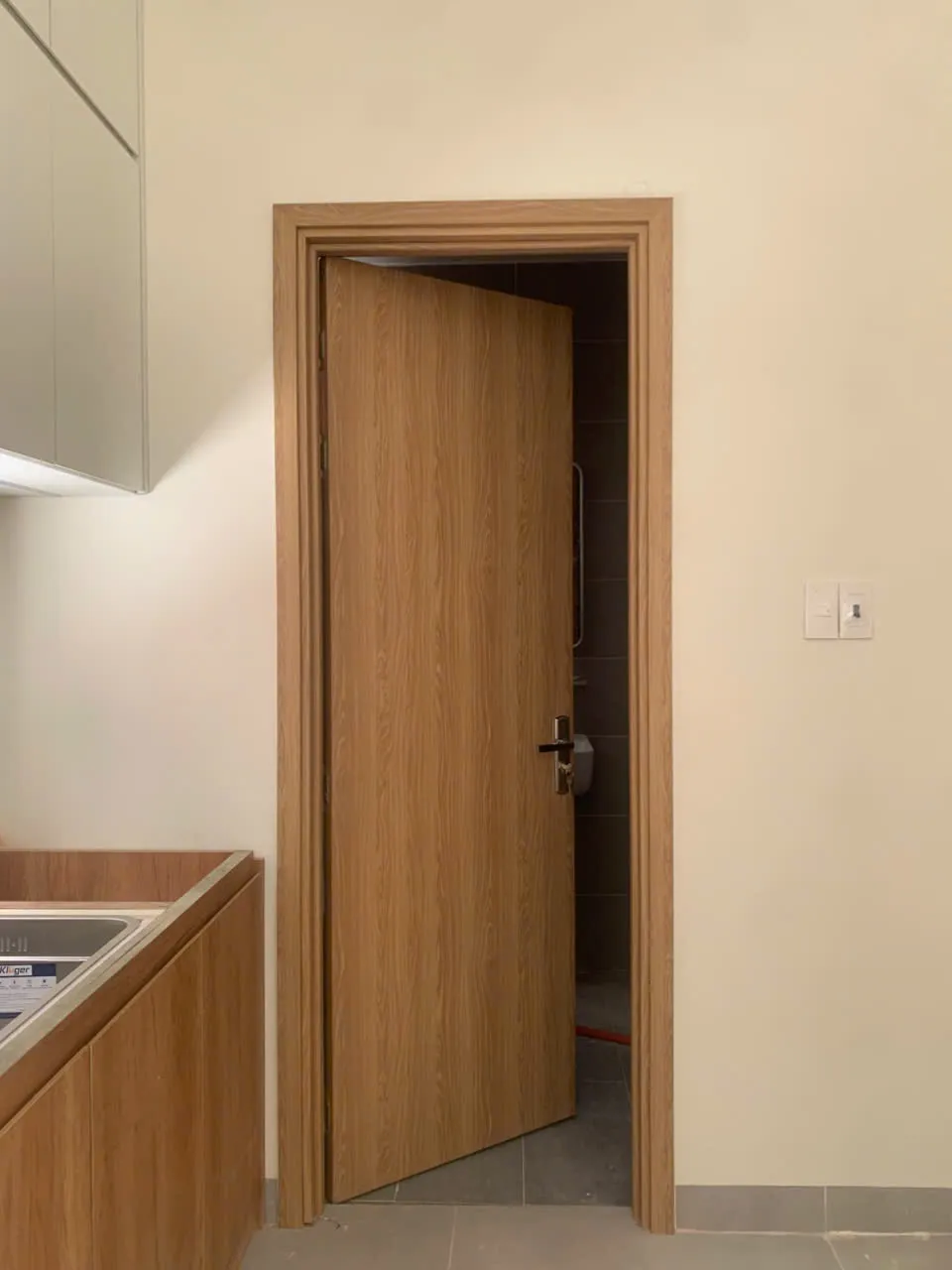 Cửa nhựa Composite lắp tại Hiệp Bình Phước