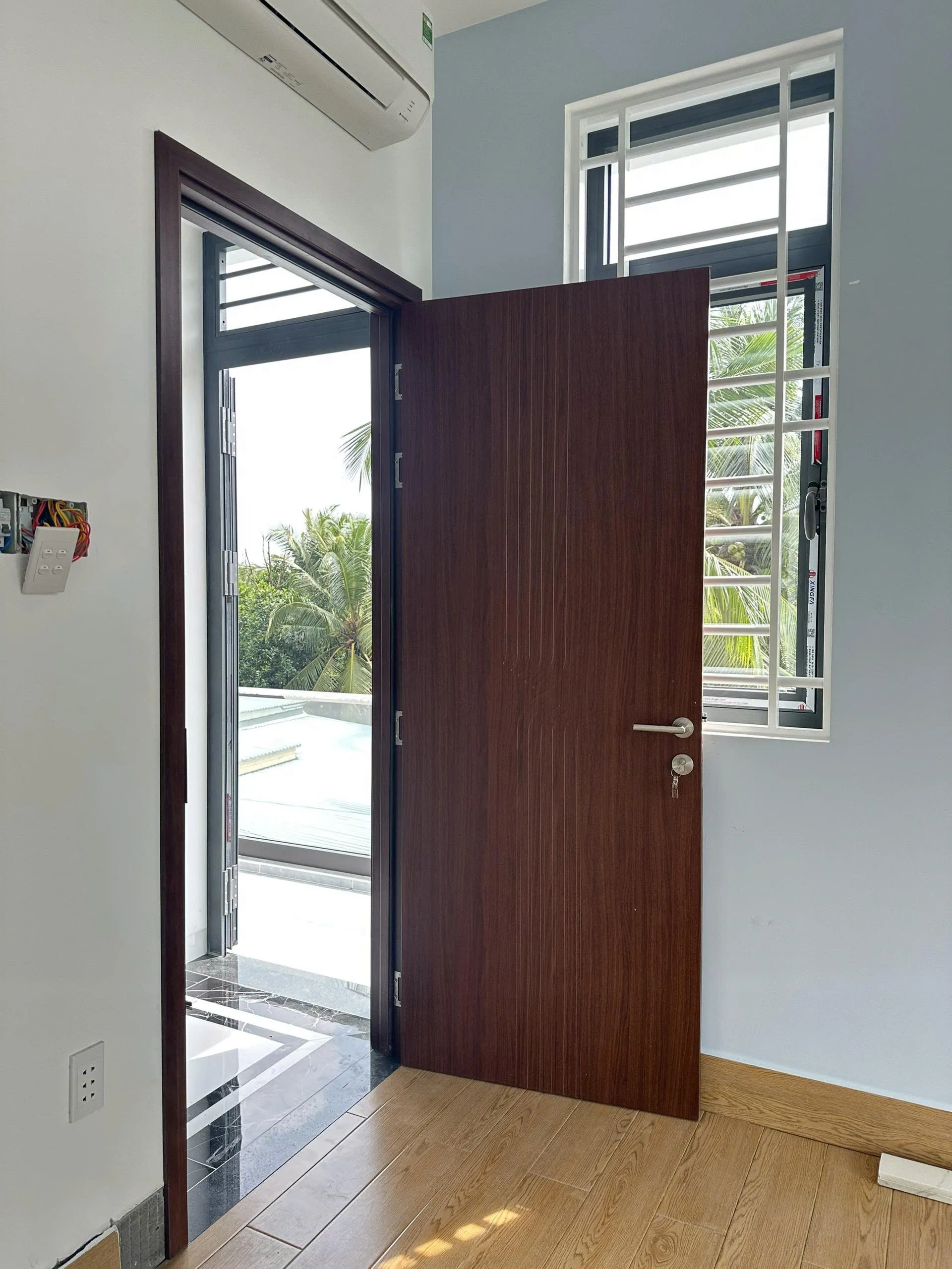Báo giá cửa nhựa composite tại Hóc Môn